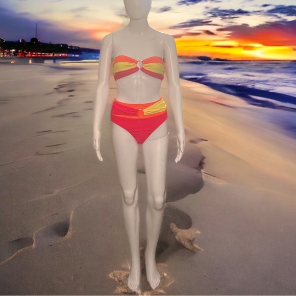 STUNNING TWO PIECE BIKINI SET SIZE S - Picture 2 of 5